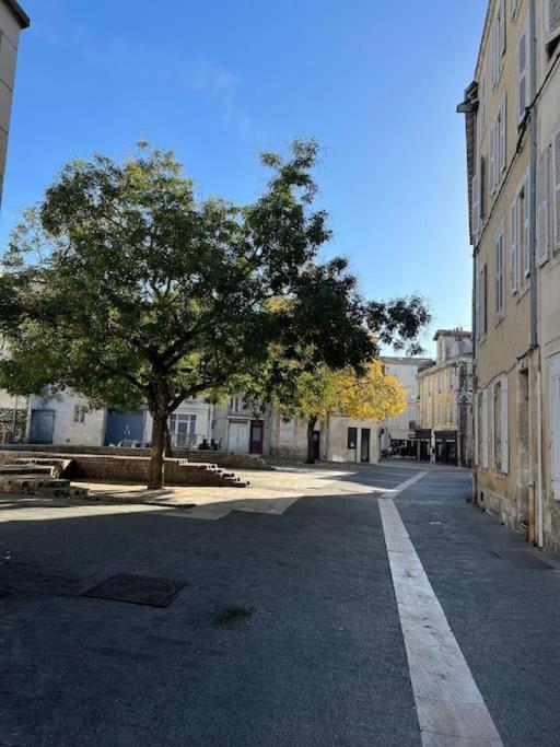 拉罗歇尔Le Logis Des Templiers Vieux Port公寓 外观 照片